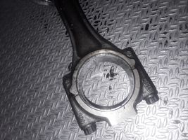 Volkswagen Polo V 6R Piston with connecting rod 646