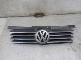 Volkswagen Jetta IV Grotelės viršutinės 1J5853655C