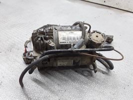 Audi A8 S8 D3 4E Ilmajousituksen kompressoripumppu 4E0616005D