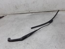 Mitsubishi Colt Windshield/front glass wiper blade 