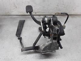 BMW 5 E39 Pedal assembly 42223703