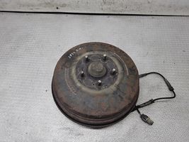 KIA Carnival Rear wheel hub 