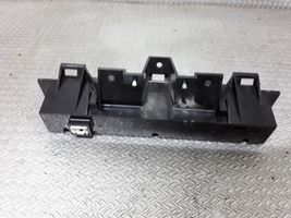 Mazda CX-7 Monitor/display/piccolo schermo EG21611J0