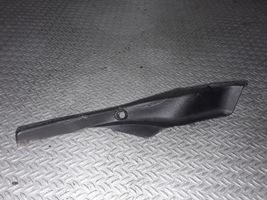 Mazda CX-7 Rivestimento dell’estremità del parafango EG2151C1