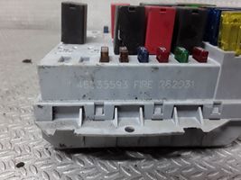 Fiat Punto (176) Module de fusibles 46835593