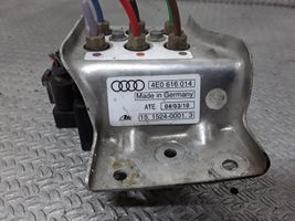 Audi A8 S8 D3 4E Verteiler / Ventilblock Luftfederung 4E0616014