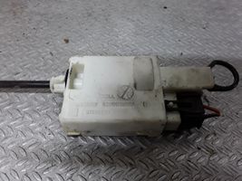 Nissan Primastar Serratura del tappo del serbatoio del carburante 8200032984B