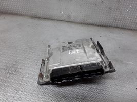 Chrysler Voyager Sterownik / Moduł ECU P04727661AD