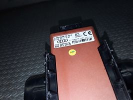 Audi A2 Telefono valdymo blokas 8D0862335B