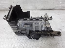 Volkswagen Jetta V Battery tray 1K0915333C