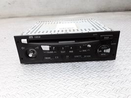Mitsubishi Grandis Unité principale radio / CD / DVD / GPS 8701A080