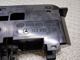 Mercedes-Benz ML W163 Ilmastoinnin ohjainlaite 1638300185