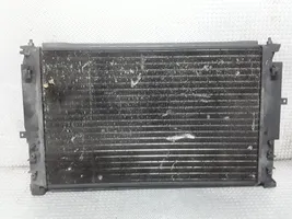 Volkswagen PASSAT B5 Радиатор охлаждающей жидкости 8D0121251AC