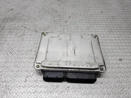 Volkswagen Golf IV Sterownik / Moduł ECU 038906019FF