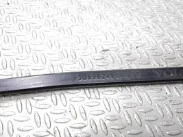 Volvo V50 Windshield/front glass wiper blade 30698249