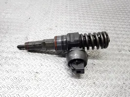 Volkswagen PASSAT B5.5 Inyector de combustible 0414720214