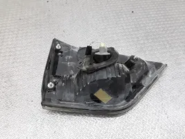 Mitsubishi Outlander Lampy tylnej klapy bagażnika 22087813