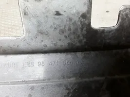 Citroen C3 Grille calandre supérieure de pare-chocs avant 9647156577