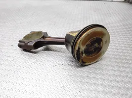 Peugeot 307 Piston avec bielle 