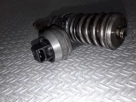 Volkswagen Polo IV 9N3 Fuel injector 038130073AG