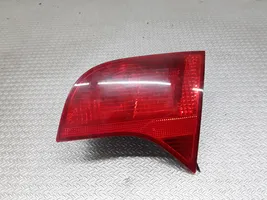 Audi A4 S4 B7 8E 8H Lampy tylnej klapy bagażnika 8E9945094