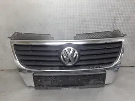 Volkswagen PASSAT B6 Etupuskurin ylempi jäähdytinsäleikkö 3C0853651