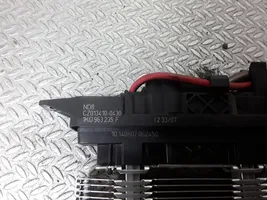 Volkswagen PASSAT B6 Radiateur électrique de chauffage auxiliaire 1K0963235F