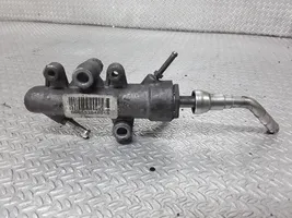 Saab 9-3 Ver2 Régulateur de pression de carburant 000552048010