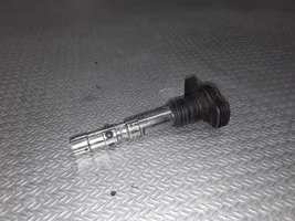 Audi A4 S4 B6 8E 8H Bobine d'allumage haute tension 06A905115D