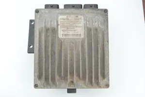 Renault Clio II Unité de commande, module ECU de moteur 8200250659