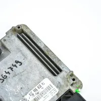 Volkswagen Jetta V Motora vadības bloka ECU 03G906016HJ