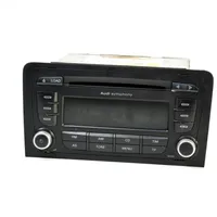 Audi A3 S3 8P Panel / Radioodtwarzacz CD/DVD/GPS 8P0035195P