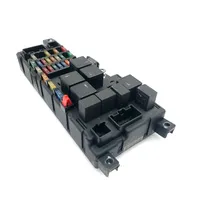 Volvo S80 Module de fusibles 8678449