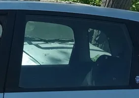 Ford Fiesta Vitre de fenêtre portes coulissantes 2S61A25713AF