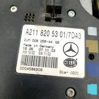 Mercedes-Benz E W211 Luce interna per portiera anteriore A2118205301