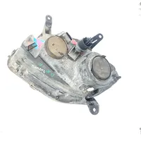 Dacia Duster Lampa przednia 1305236684