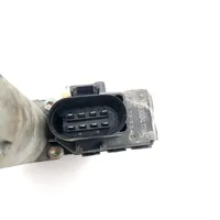 Audi A4 S4 B6 8E 8H Varikliukas priekinio langų pakėlėjo 0130821784