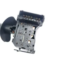 Renault Trafic II (X83) Interruptor/palanca de limpiador de luz de giro 93862172L