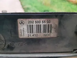 Mercedes-Benz C W202 Radiador del refrigerante 2025005503