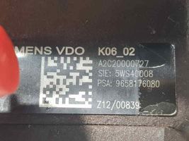 Peugeot 107 Pompa wtryskowa wysokiego ciśnienia 9658176080
