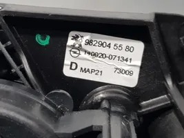 Peugeot 208 Elektryczny podnośnik szyby drzwi tylnych 9829045580