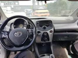 Toyota Aygo AB40 Juego de airbag con panel 