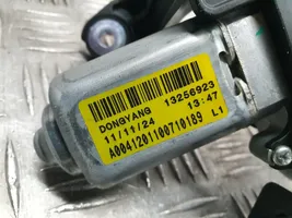 Opel Zafira C Moteur d'essuie-glace arrière 13256923