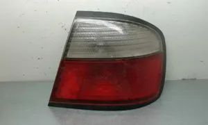 Nissan Primera Задний фонарь в кузове 