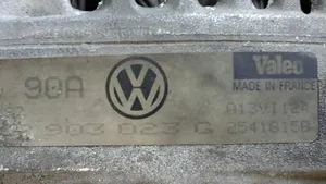Volkswagen Golf III Generaattori/laturi 903023G