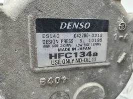 Toyota Prius (XW30) Ilmastointilaitteen kompressorin pumppu (A/C) 8837047033