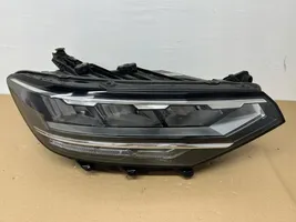 Volkswagen PASSAT B8 Lampa przednia 3G1941036P