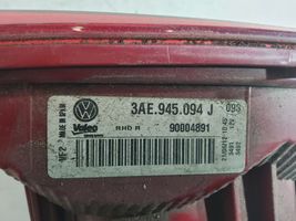 Volkswagen PASSAT B7 Galinis žibintas dangtyje 3AE945094J