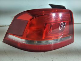 Volkswagen PASSAT B7 Lampa tylna 3AE945095F