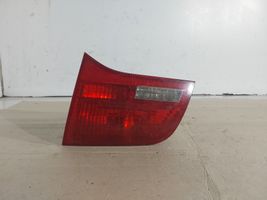 Audi A6 S6 C6 4F Lampy tylnej klapy bagażnika 89036926